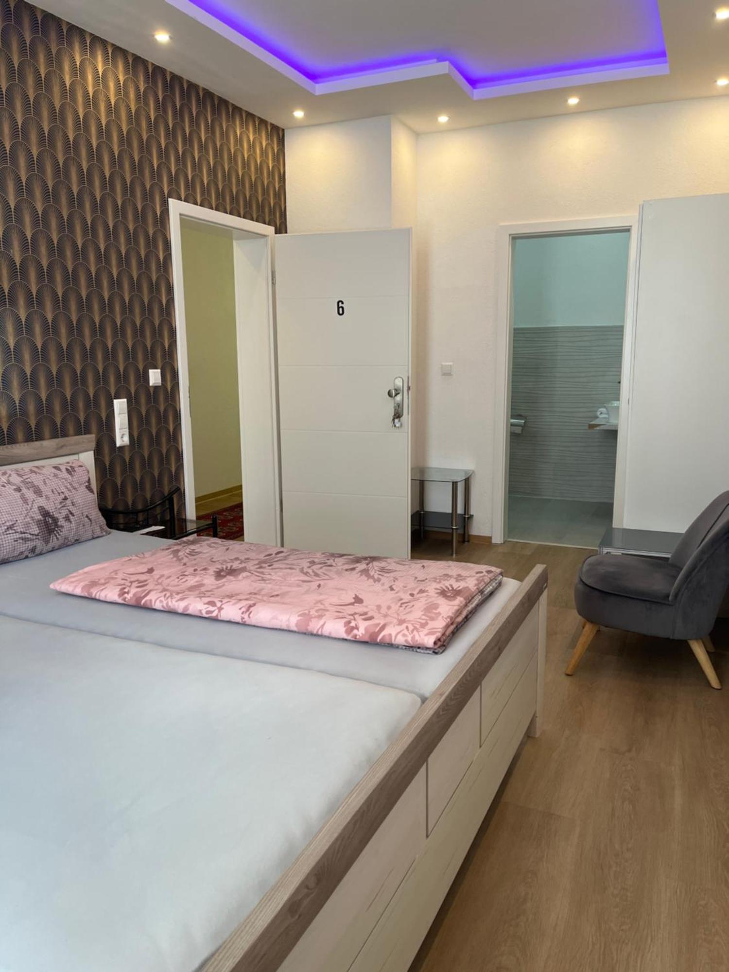 Trang Hotel-Restaurant Rastatt Ngoại thất bức ảnh