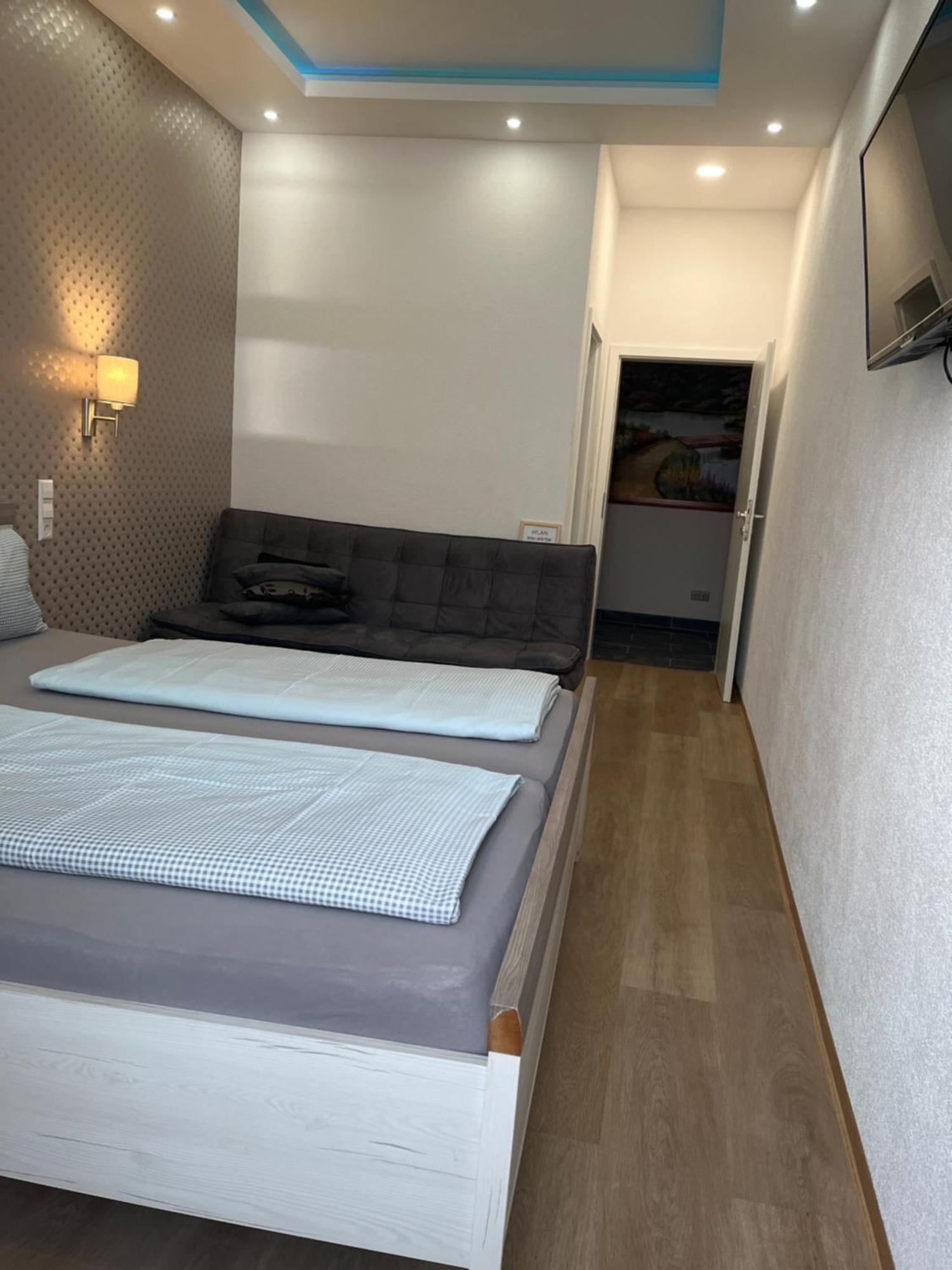 Trang Hotel-Restaurant Rastatt Ngoại thất bức ảnh